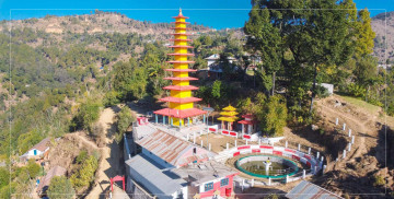 जब उल्का पात भएर पोखरी बन्याे, यस्ताे छ १३ तले मन्दिरकाे महत्त्व 
